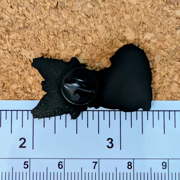 Adorable Gray Fox Enamel Pin - Picture 2 of 4